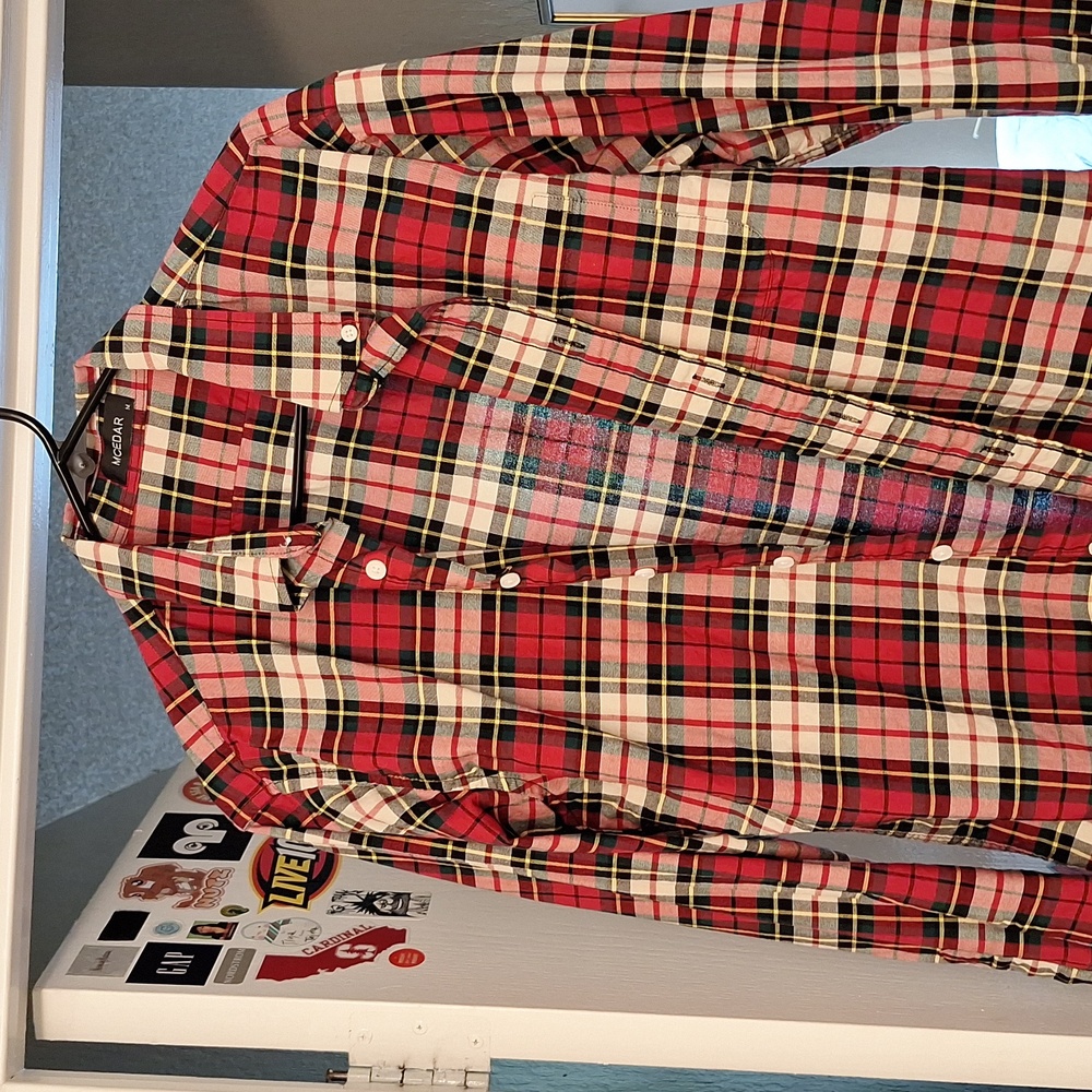 M Plaid Button-down short.